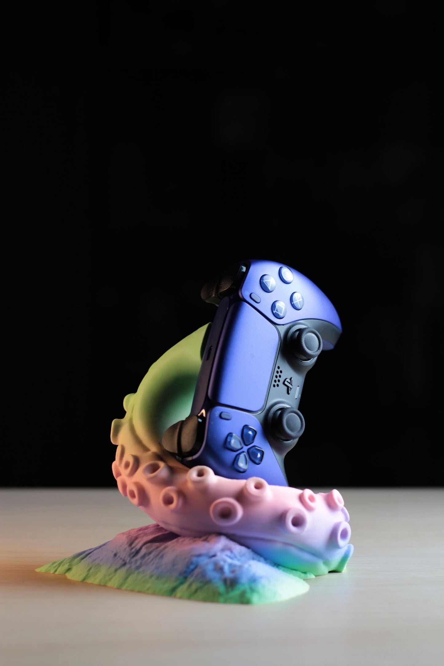 Kraken’s Grip PS5 Controller Stand – Octopus Tentacle Holder, 3D Printed Gamepad Display, Nautical Gamer Desk Decor - product