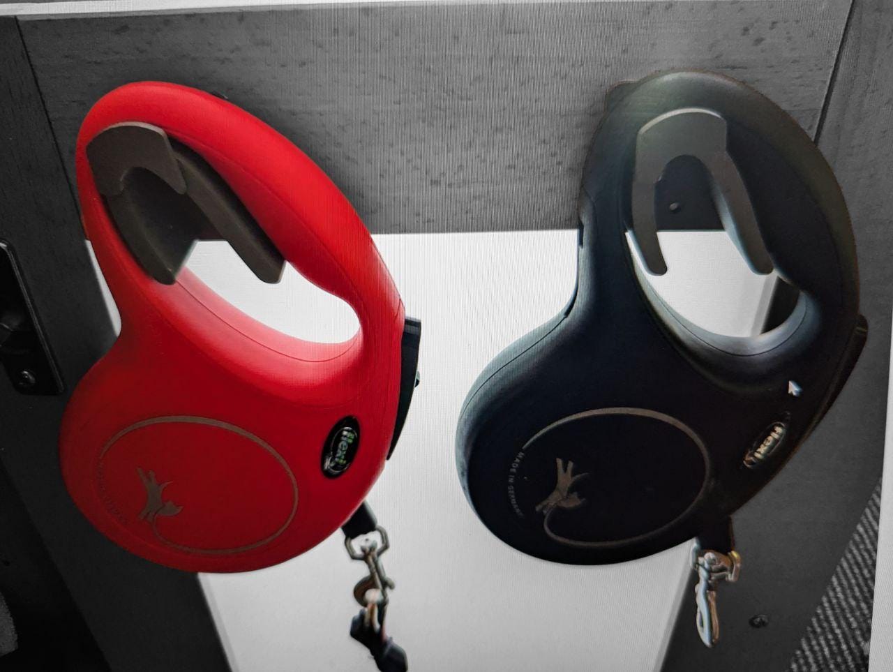 Dog Leash Wall Holder – Retractable Leash Hook, 3D Printed Entryway Pet Organizer - product image 2