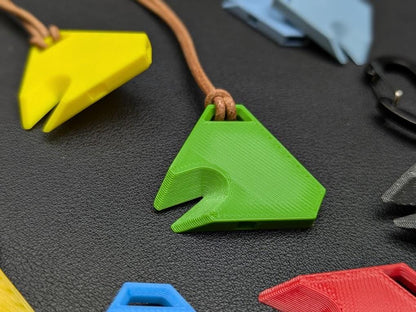Tick Remover Whistle Keychain, 3D Printed Outdoor Safety Tool, Hiking Camping Keychain, Pet Tick Tool, EDC Emergency Whistle